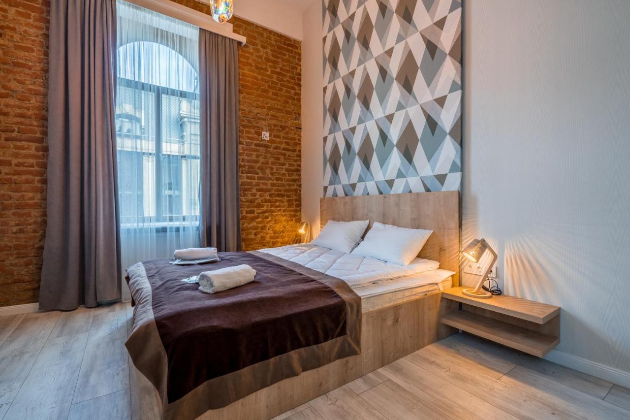 Mini Hotel On Aghmashenebeli Ave ティビリシ エクステリア 写真