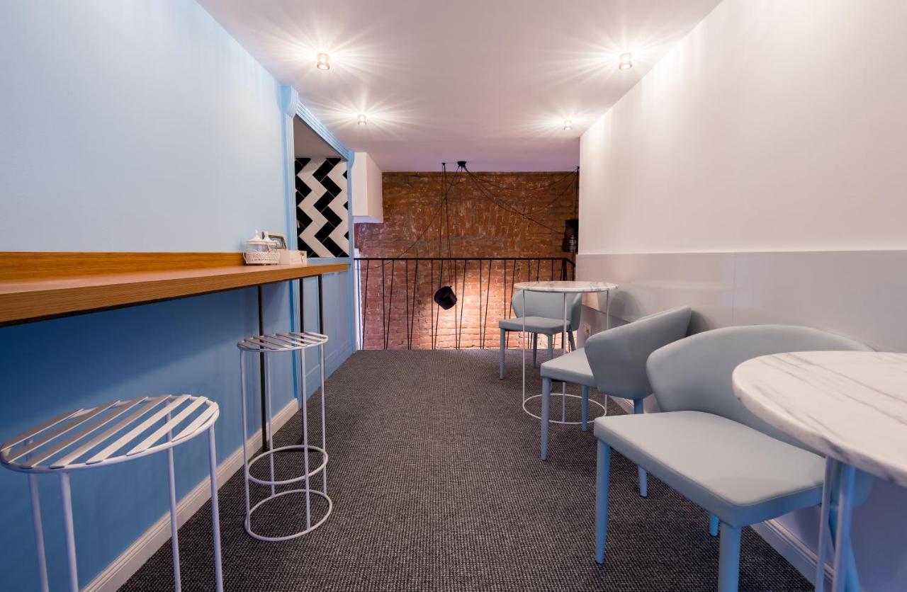 Mini Hotel On Aghmashenebeli Ave ティビリシ エクステリア 写真